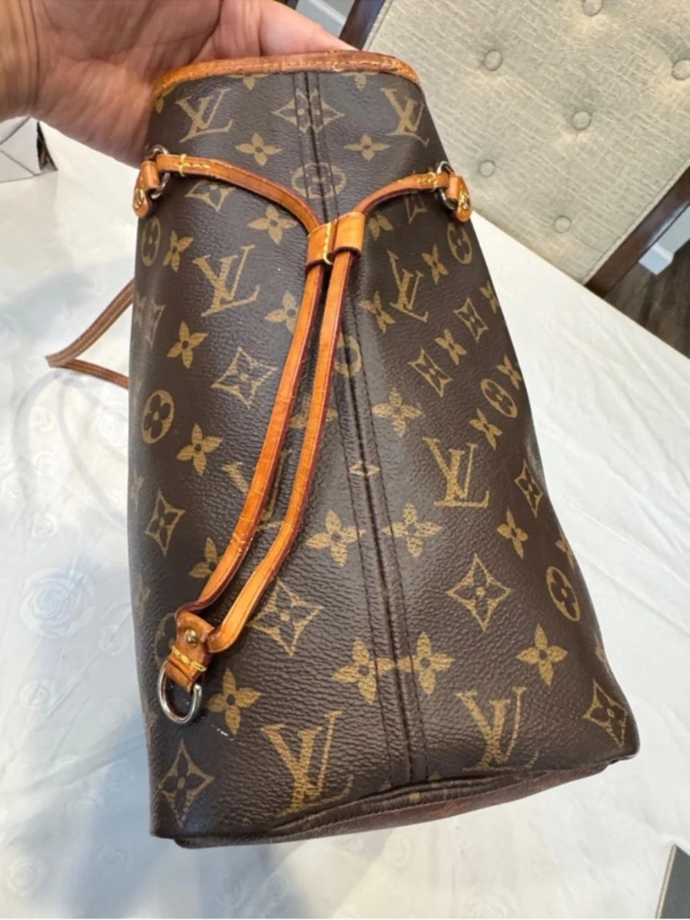 Authentic Louis Vuitton Neverfull MM bag with pink interior - Picture 4 of 14